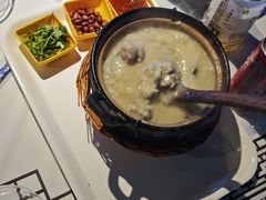 -云晓光头烧烤吧(川沙绿地店)