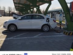 -窦店服务区-停车场