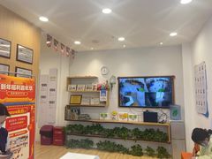 -金色雨林感统学能培训中心(武广校区)