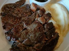 -羽深肉铺 Steak & Wine