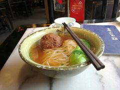 红烧狮子头面-京城小江南·北京烤鸭·江南土菜·白鱼(中关村店)