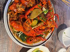 -老街烧烤大排档·地道湖北菜·龙虾馆(汉口火车站店)
