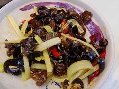 -阿瓦山寨·湘菜现炒·剁椒鱼头王(咸阳总店)