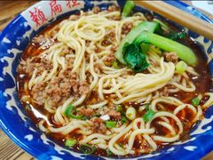 -赖扁担重庆小面(虎山路店)