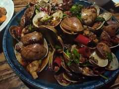 -蚝堡海鲜·威海菜·海肠捞饭·烧烤·亚洲吃蚝公司(幸福门店)