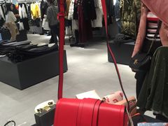 -URBAN REVIVO(欢乐海岸购物中心店)