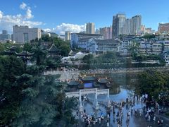 -包整·丝娃娃(一览甲秀楼风景店)