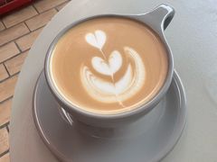 -UNI UNI(环亚凯瑟琳店)