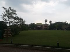 -侯臣咖啡文化村