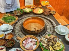 -阿山卓·野生菌火锅·纳西火塘烤肉