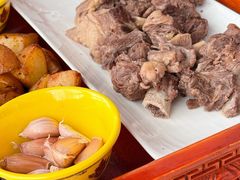 -黑青稞庄园·新式藏餐·牦牛肉汤锅(新都桥店)