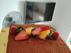 -深圳富苑皇冠假日套房酒店
