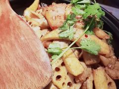 麻辣香锅-辣尚瘾·烤鱼·新川菜(交大直营店)