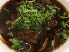 -清真吴记门钉肉饼·喜多利