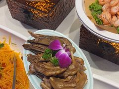 -山里屯铁锅炖·东北菜(康桥店)