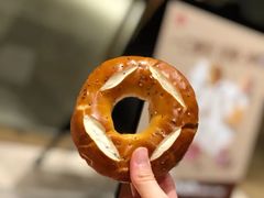 草莓风味天趣丸子-Tims天好咖啡·贝果(东吴龙湖天街店)