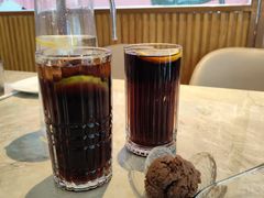 巧克力冰淇淋-必胜客餐厅(昆百大泰业城店)