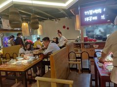 大堂-怪噜范·老贵阳街头名小吃(鸿通城店)