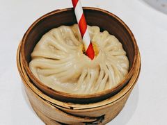 蟹粉灌汤包-扬州饭店(南京东路店)