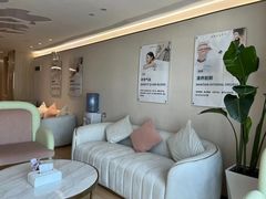 -雪梅月子中心(华侨城店)