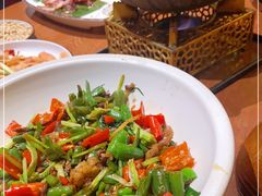 -老滇山寨•云南特色菜•地方菜•民族风情歌舞表演(金碧店)