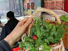 -赵美丽·重庆社区火锅·直营店(火车东站·中豪国际店)