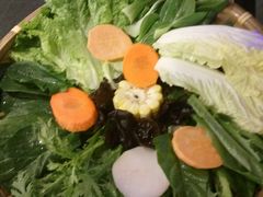 -尚尚仙·酸汤猪手·猪肚鸡火锅(华联万柳购物中心店)