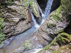 -龙水峡地缝景区