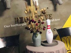 -HIGH FIVE哈福手工汉堡(桂林路店)