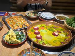 -洱火云南酸菜牛肉火锅(石景山当代商城店)