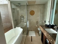 -青岛海尔洲际酒店