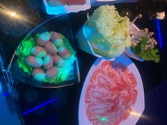 -唯爱KTV聚会餐厅(仙林东城汇店)