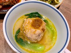 蟹粉狮子头-香园茶社·金陵小灶(老门东店)
