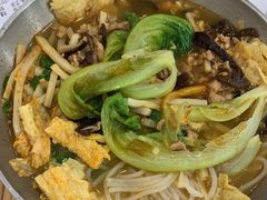 -爱民螺蛳粉(梧州国泰广场店)