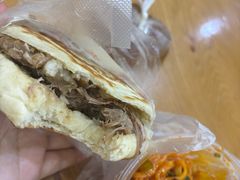 -钰园秦镇米皮(长安西路三兴园店)