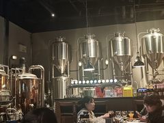 -HUZI虎滋精酿餐吧(京西大悦城店)