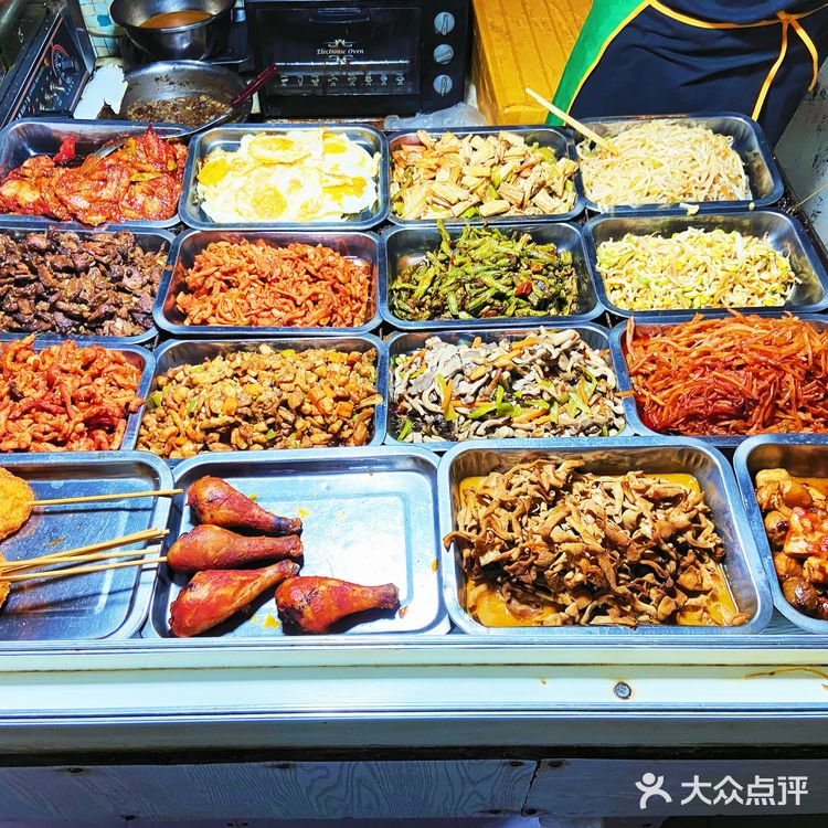 包头探店｜麻辣香锅的夹饼子你吃过吗？｜早餐