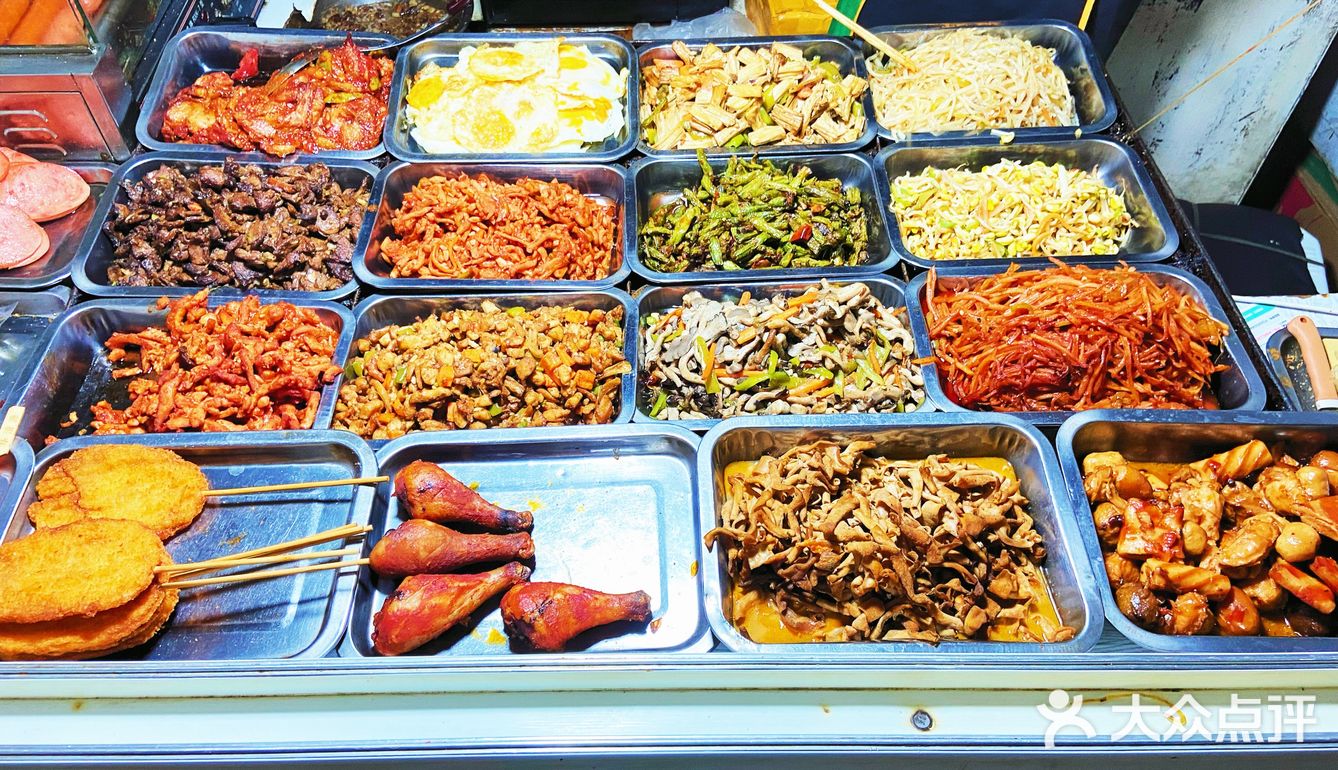 包头探店｜麻辣香锅的夹饼子你吃过吗？｜早餐