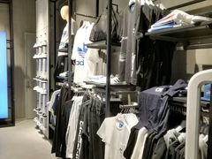 -adidas(印象城购物中心店)