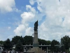 -人民防洪胜利纪念塔