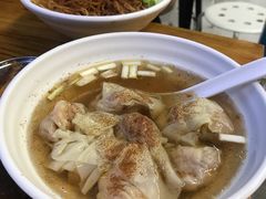 -小梁哥云吞面(黄贝岭店)