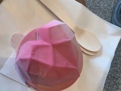 粉爱草莓甜心蛋糕-星巴克臻选(天津鲁能中心一店)