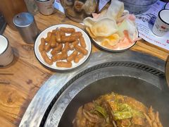 -山河屯铁锅炖·非遗东北菜(南山店)