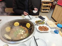 -鲁员外地锅鸡地锅鱼(古墩路店)