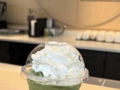 -星巴克(广州南站A18检票口楼上)