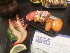 -蓝钻·国际美食海鲜自助百汇(西直门店)