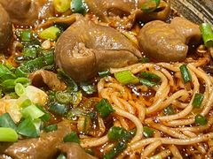 香辣肥肠面-一个叫川的地方(麒麟新天地店)