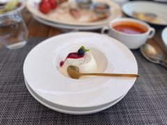 -MONICH牛排融合餐厅(和义大道购物中心店)