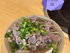 -大众跷脚牛肉馆·非遗传承单位(峨眉山店)