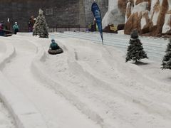 -长沙湘江冰雪世界